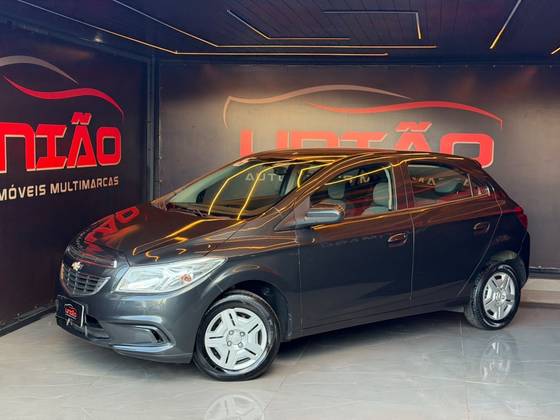 CHEVROLET ONIX 1.0 MPFI LT 8V FLEX 4P MANUAL CHEVROLET ONIX 1.0 MPFI LT 8V FLEX 4P MANUAL